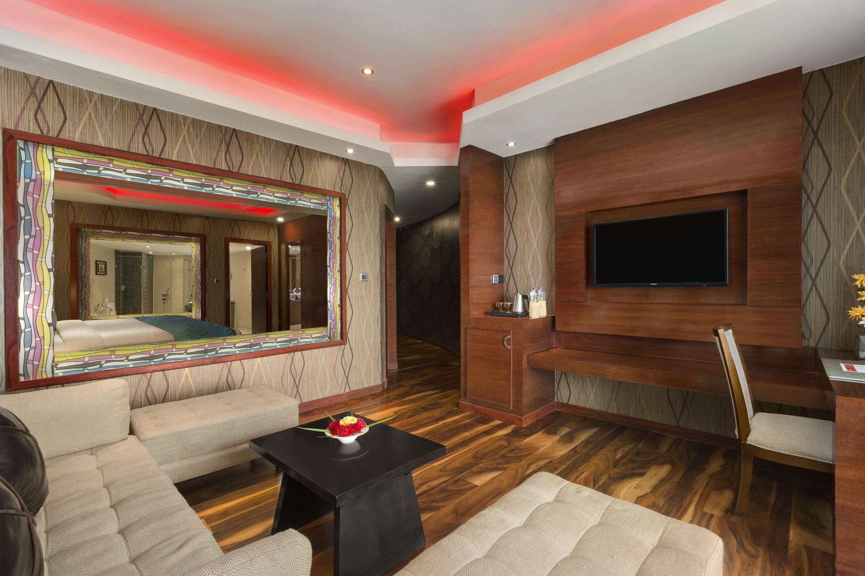 Ramada By Wyndham Alleppey Alappuzha Kültér fotó