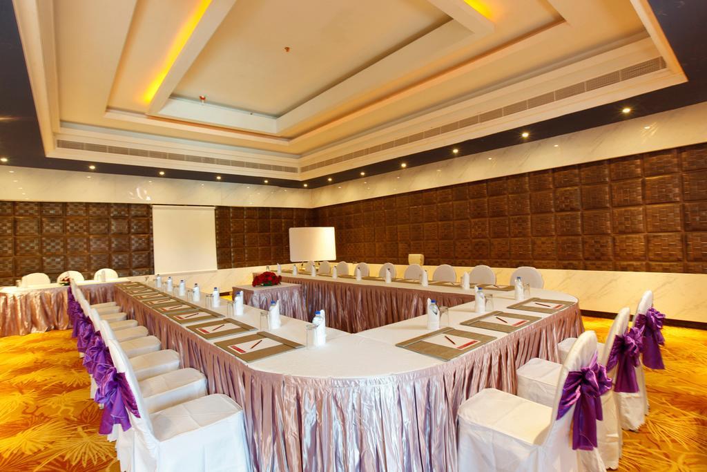 Ramada By Wyndham Alleppey Alappuzha Kültér fotó