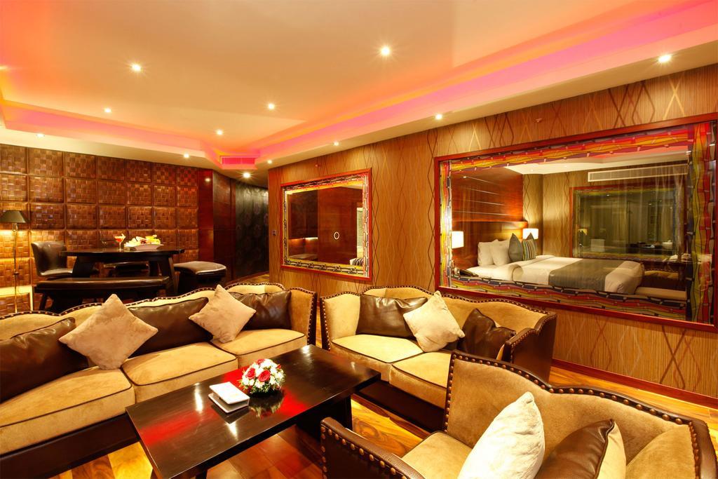 Ramada By Wyndham Alleppey Alappuzha Kültér fotó