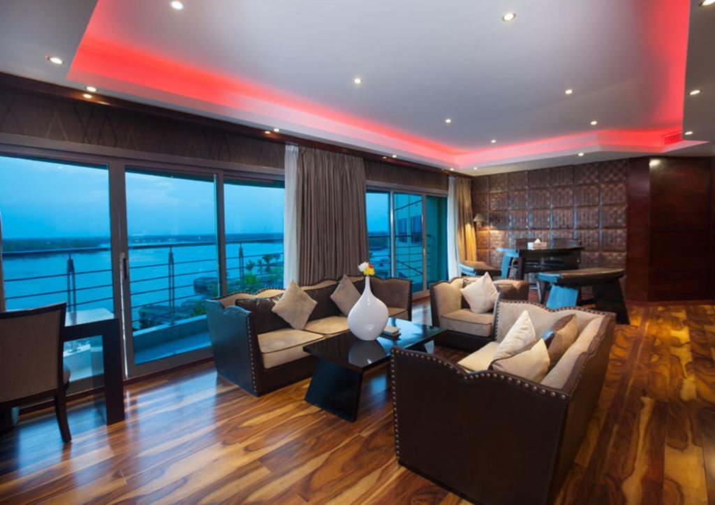 Ramada By Wyndham Alleppey Alappuzha Kültér fotó