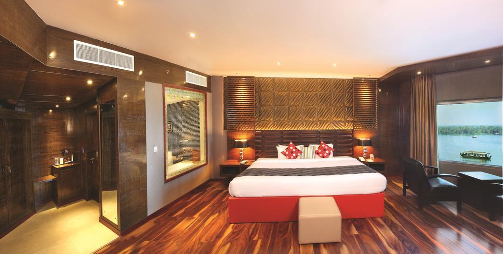 Ramada By Wyndham Alleppey Alappuzha Kültér fotó