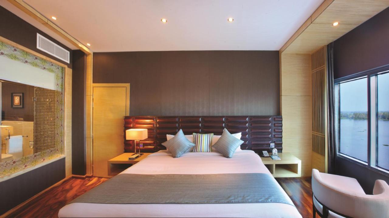 Ramada By Wyndham Alleppey Alappuzha Kültér fotó